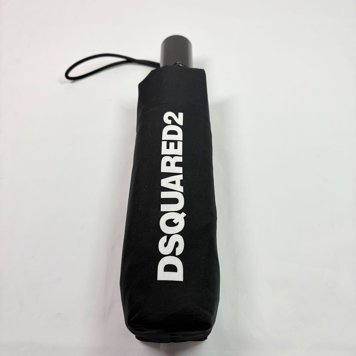 美品未使用品　DSQUARED2 ディースク　文字ロゴ　ワンタッチ折りたたみ傘 紳士　メンズ　雨傘　ブラック