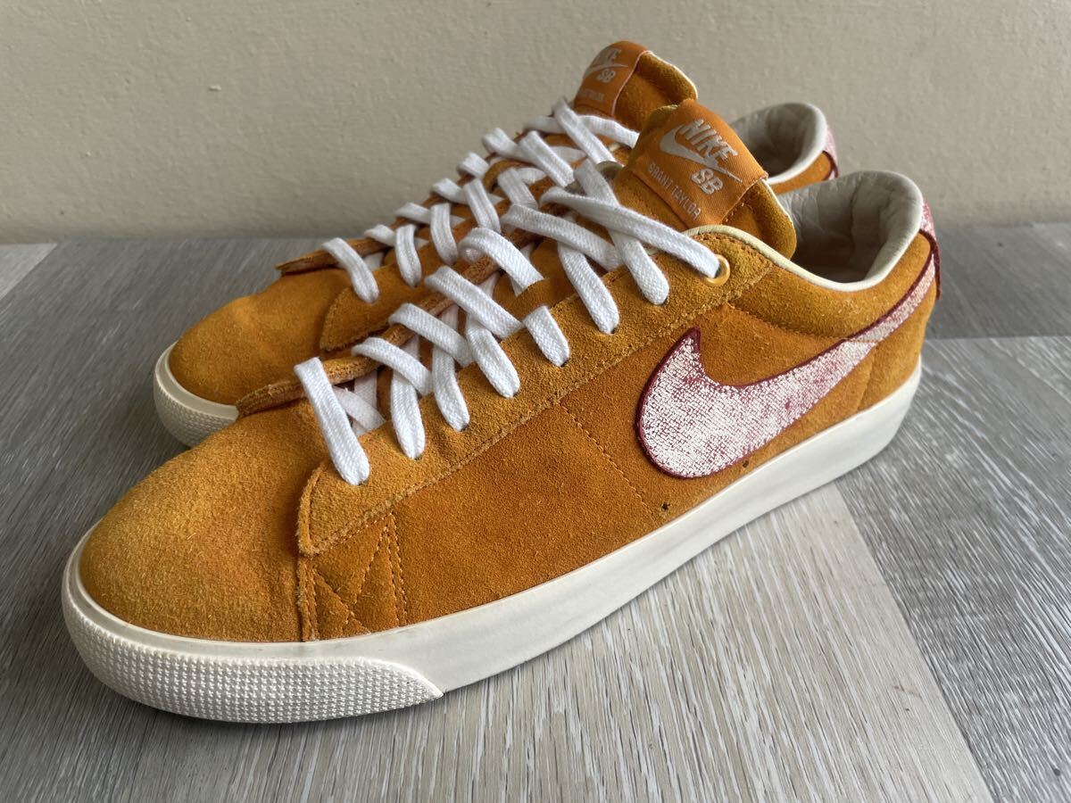 希少　NIKE SB BLAZER LOW GRANT TAYLOR ‘BRUISED PEACH’ ナイキ ブレザー　