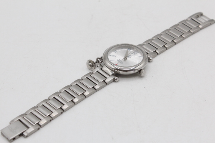 Vivienne Westwood ヴィヴィアンウエストウッド シルバー レディース腕時計 オーブ ディアマンテハート シルバーチャーム