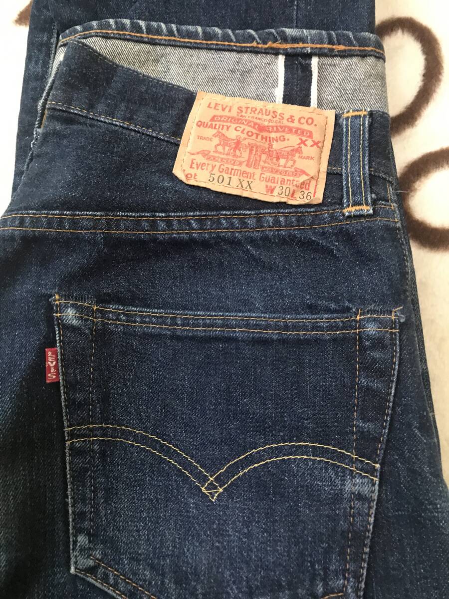 ◎　1998年　米国　USA　バレンシア工場製　LEVIS　55年モデル　501XX　赤耳　紙パッチ　BIG-E　隠しリベット　濃紺　ボタン裏555　美中古
