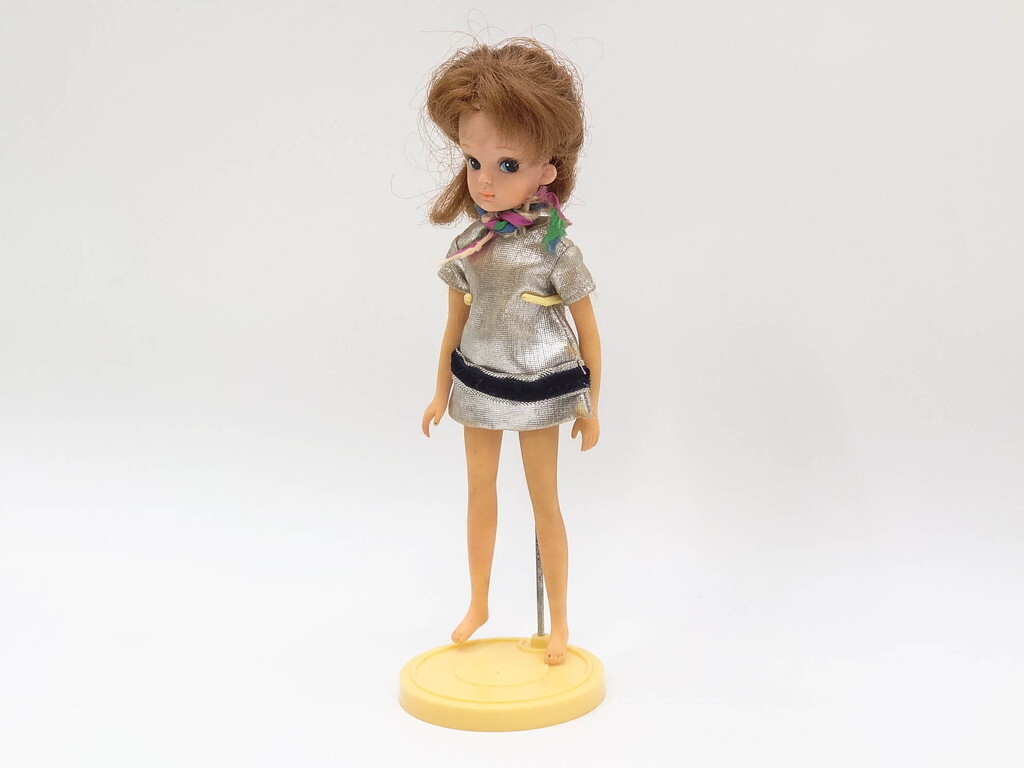 R-084966 当時物 TAKARA タカラ 初代リカちゃん へそあり ドットあり 両腕両足連動(おもちゃ,玩具,着せ替え人形,日本製,スタンド付)