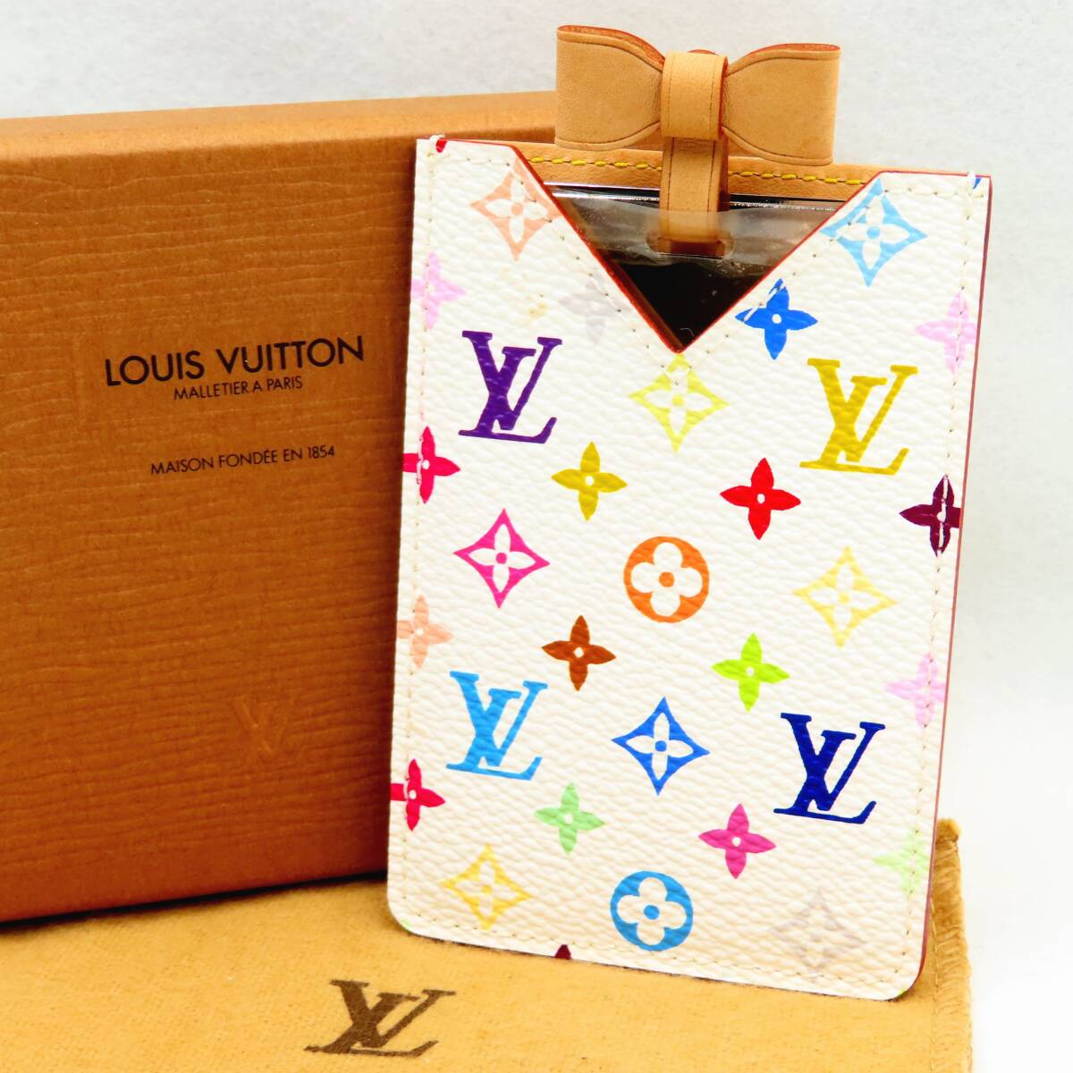 ■【未使用/フィルム付】 LOUIS VUITTON M92651 ルイヴィトン エテュイ ミロワール コンパクトミラー モノグラム ホワイト系 箱/保存袋付