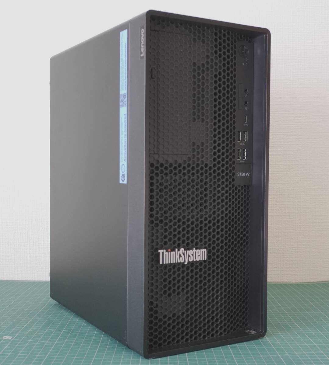 [WDT0002]　Lenovo ThinkSystem ST50 V2 / Xeon E-2324G 3.1GHz / メモリ32GB / ストレージ無 / OS無 / DVD / BIOS起動OK