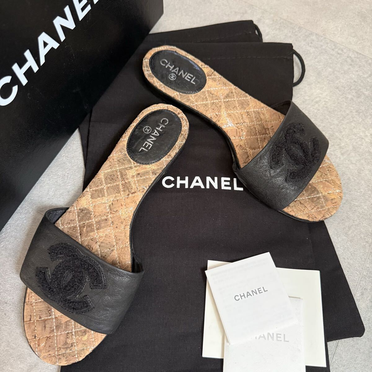 CHANEL シャネル ココマーク レザー ファー マトラッセ スライドサンダル フラットサンダル 35C 22cm レディース靴