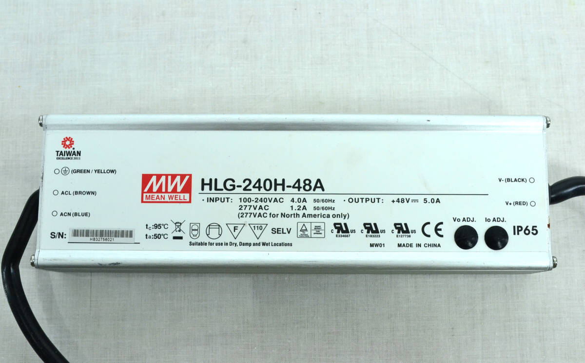 MW LED電源 HLG-240H-48A 出力48V 5.0A 現在６点あり 【価格は１点の価格です】 中古品