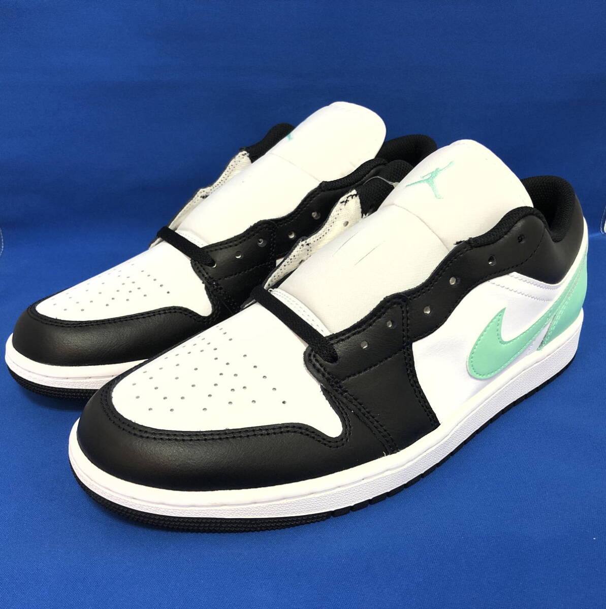 未使用 NIKE スニーカー エアジョーダン 1LOW 553558-131 メンズ 29.5cm ブラック/ホワイト/グリーン [jgg]
