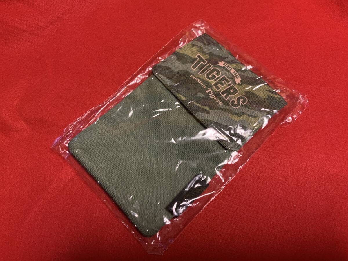 阪神タイガース マルチポケット（L）スポーティー柄 新品未使用品