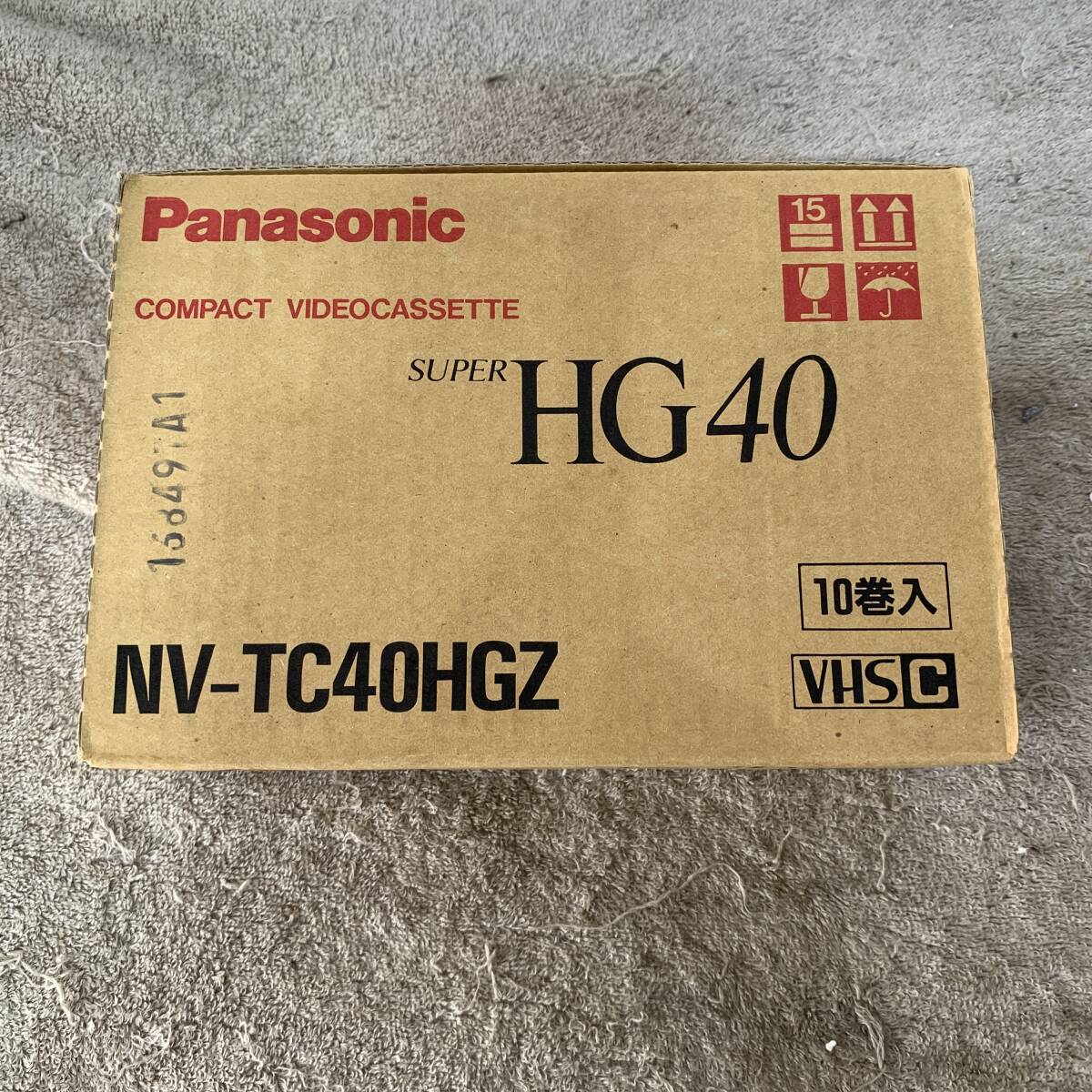 未使用品　PANASONIC　パナソニック　コンパクトビデオカセットテープ　HG40　10本セット　NV-TC40HGZ　VHS-C　XZ4125