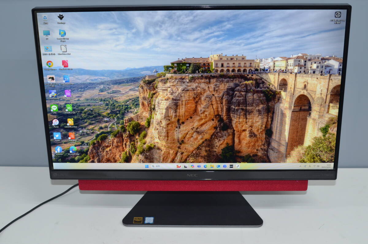 中古一体型パソコン NEC DA770/K Windows11/core i7-8550U/爆速SSD512GB/メモリ8B/23.8インチ/WEBカメラ/ブルーレイ/テレビ機能