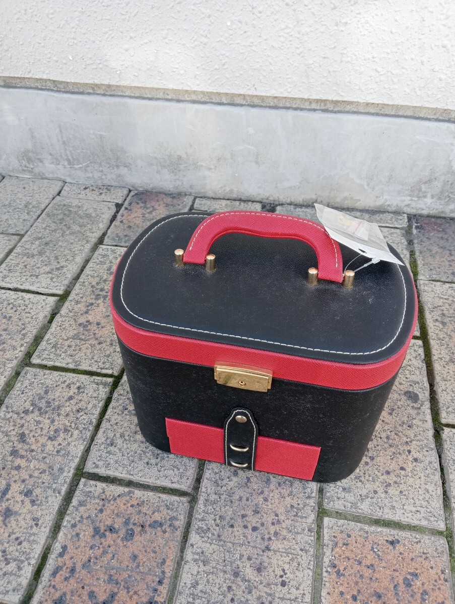 ジュエリーボックス メイクボックス　鍵付きふ