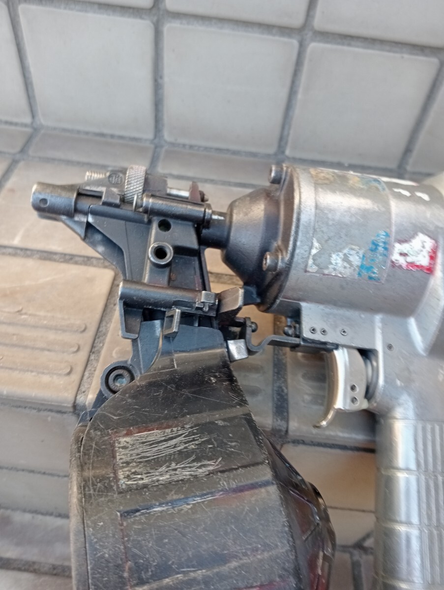 釘打ち機 コイル ネイラー？　日立 コンビット？