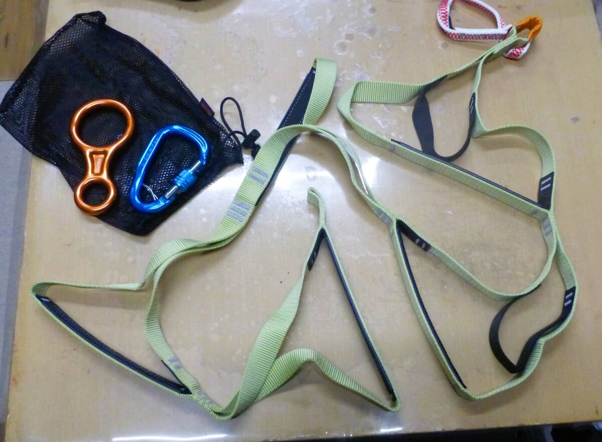 ☆新品 未使用　トランゴ　アブミ５段　+エイトカン　+　HMS安全カラビナ3点セット　+　 袋　ハシゴ　エイド　ロッククライミング