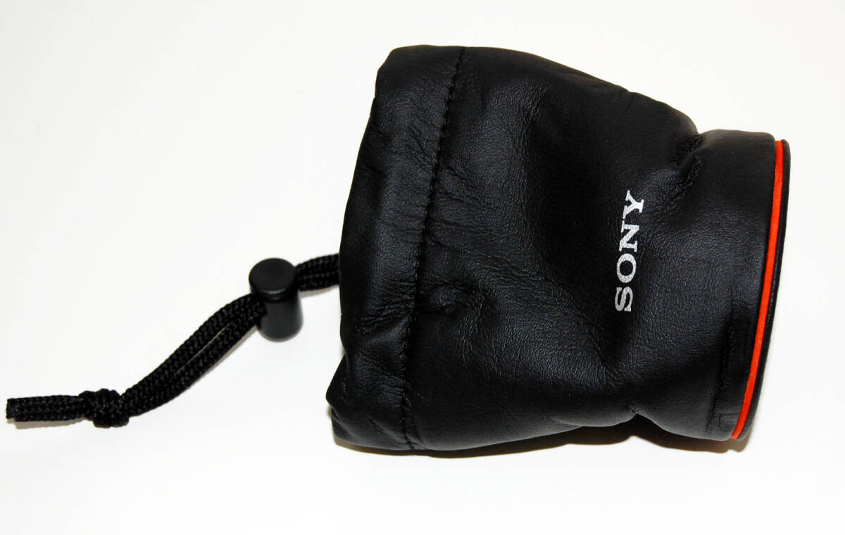 ●●ソニー純正レンズポーチ「CS」です　　2●●