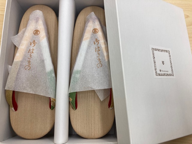 【激レア】新品未使用 高島屋 おはきもの 下駄 眞物 會津桐 着物 浴衣 百貨店 和装 小物 箱入り レトロ 543
