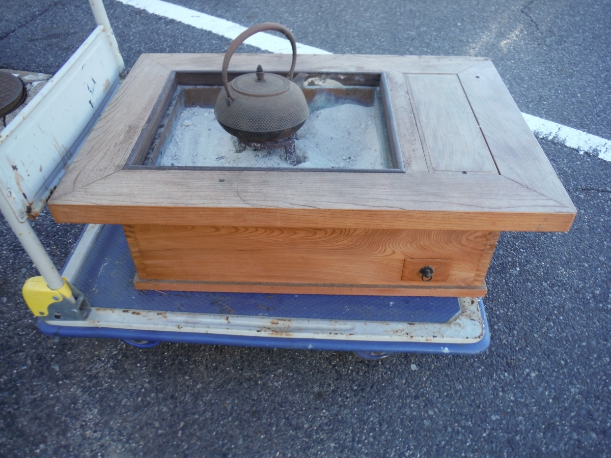 ○BEi　レトロ　欅　ケヤキ製　長火鉢　囲炉裏テーブル　900x600　中古　鳥取県　引取歓迎　