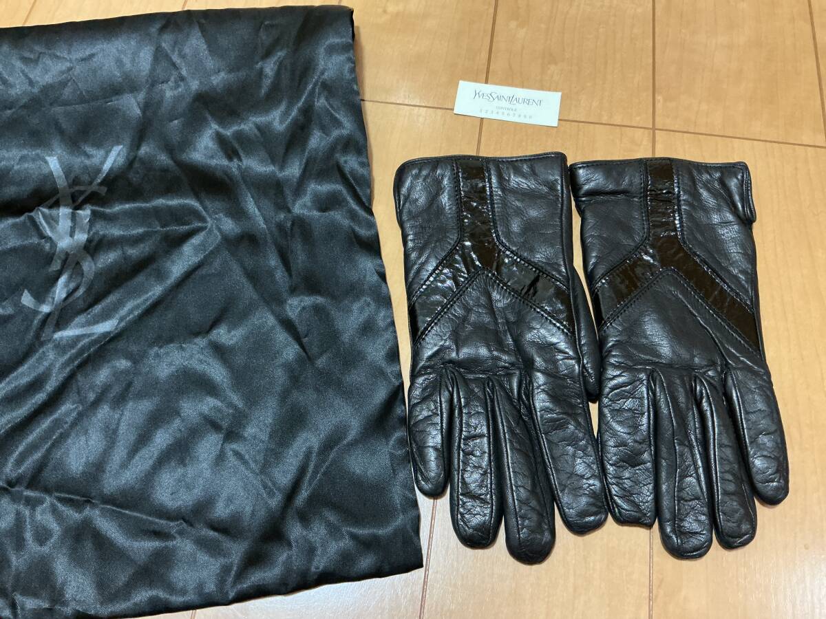 極美品　YvesSaintLaurent イブサンローラン　レディース　革手袋　７１／２
