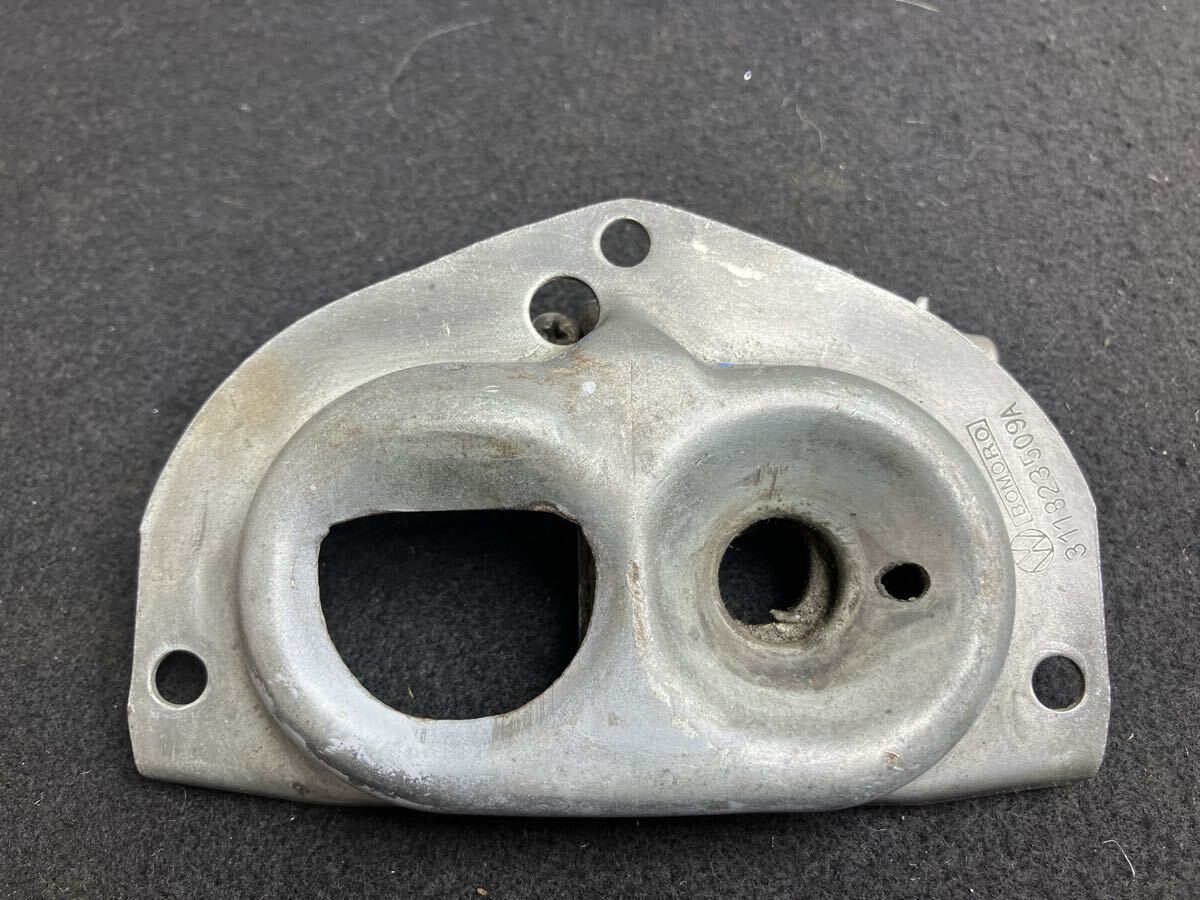 ＶＷ純正 空冷ＶＷ　空冷ワーゲン　タイプ3 フロント　フード　キャッチ　311 823 509A