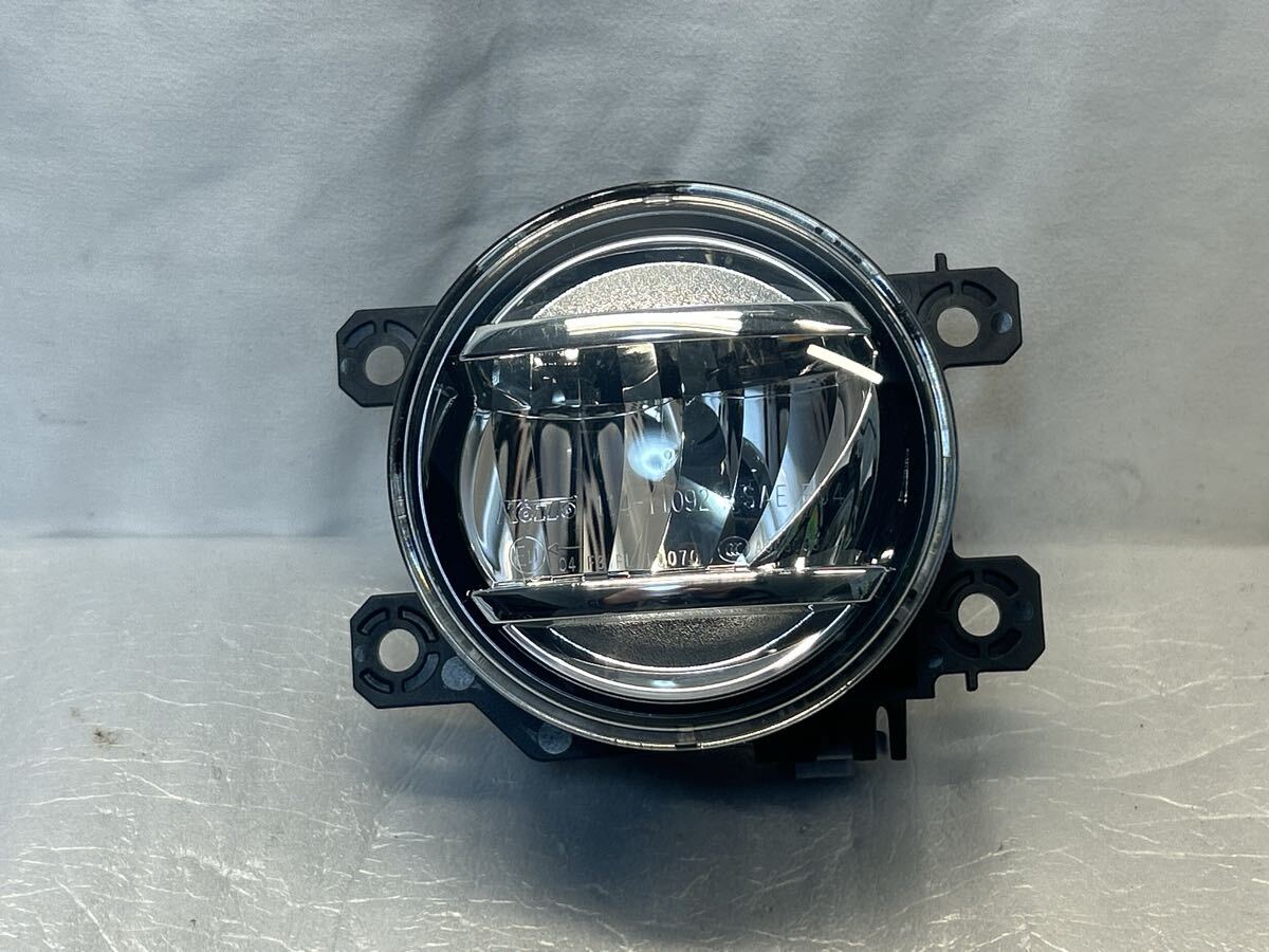 LED フォグランプ 右 VM4/VMG レヴォーグ インプレッサ など KOITO 114-11092 KOITO 114-60379 スバル 純正 GU25-1136