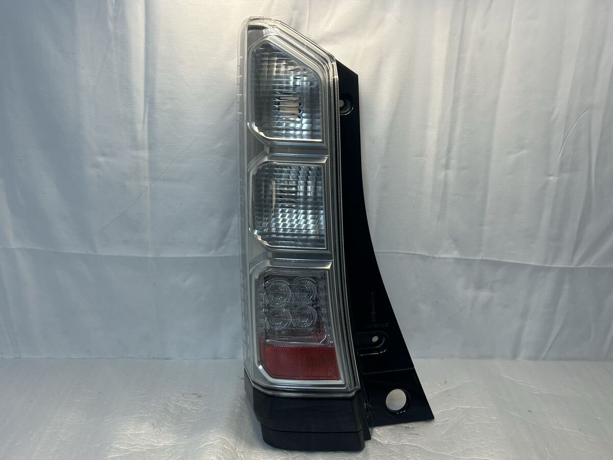 LED テールライト 左 JF1/JF2 後期 N-BOX Nボックス ICHIKOH D105 打刻:T ホンダ 純正 GU25-1164