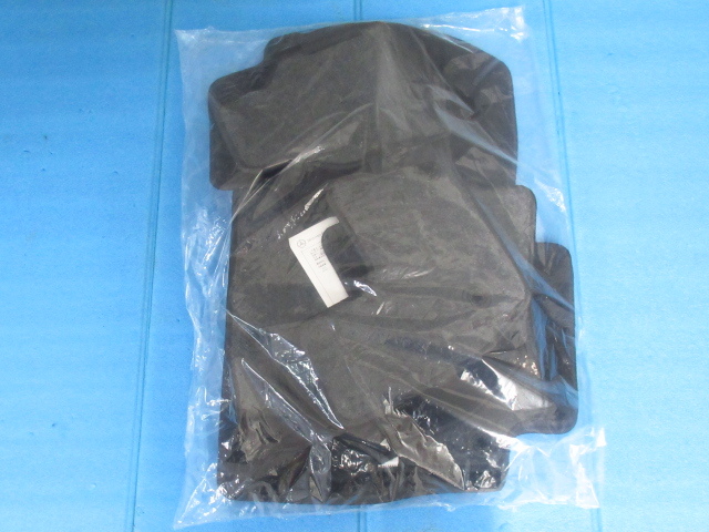 未開封 メルセデス ベンツ 純正 AMG プレミアム フロアマット 対応車種 GLS(V167) 管理7H1113C-H2