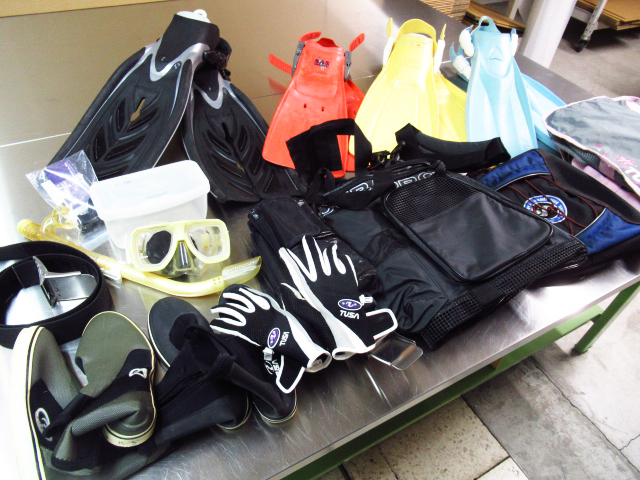 ダイビング用品まとめ フィン グローブ ブーツ バッグ など 管理7k1122J-I1