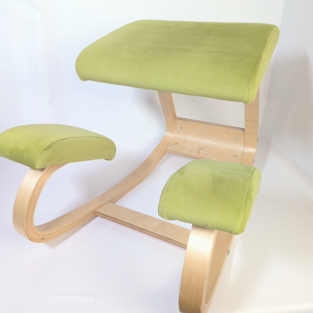 バランスチェア ライトグリーン 骨盤矯正 家具 いす 椅子 イス 便利 快適 人間工学 姿勢矯正 曲げ木 クッション