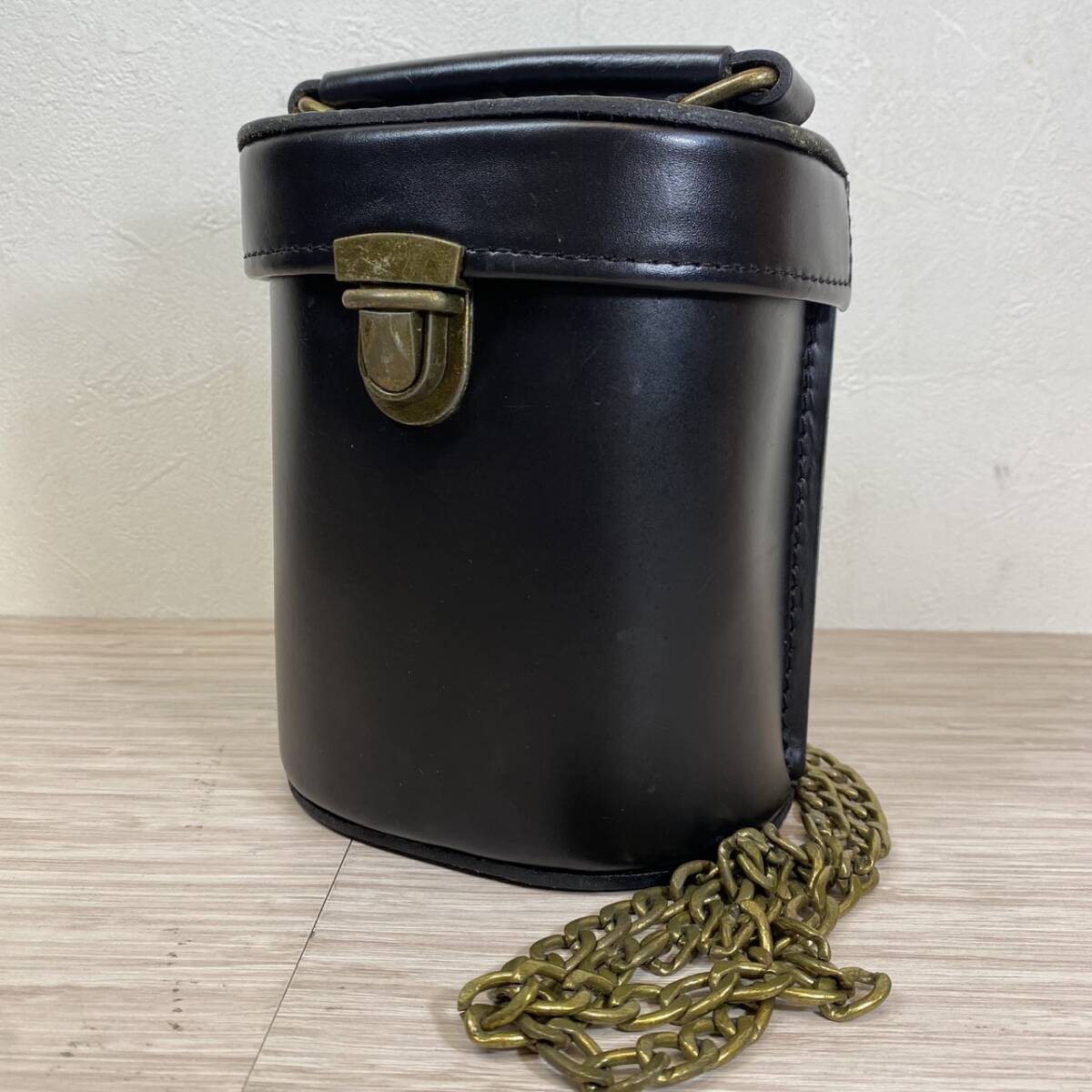 【MH-1537】中古品 BearaBeara ベアラベアラ ショルダーバッグ イギリス 本革カバン レザー 縦型 バケツ型 レディース