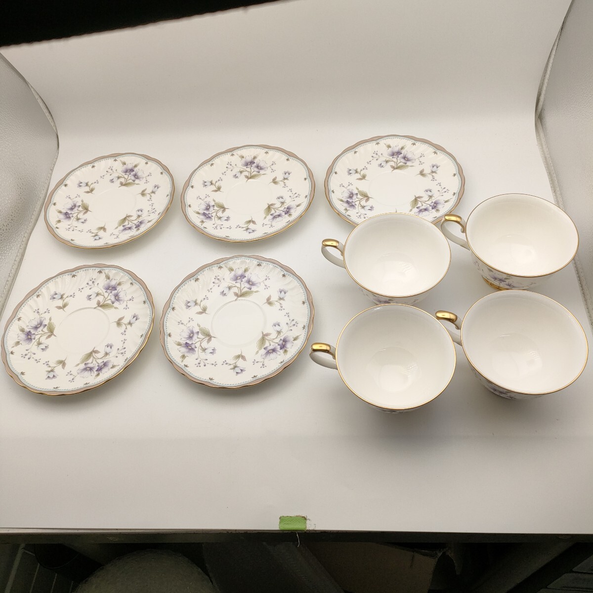 ★【美品】HOYA Flash lvory カップ4個＆ソーサー5個