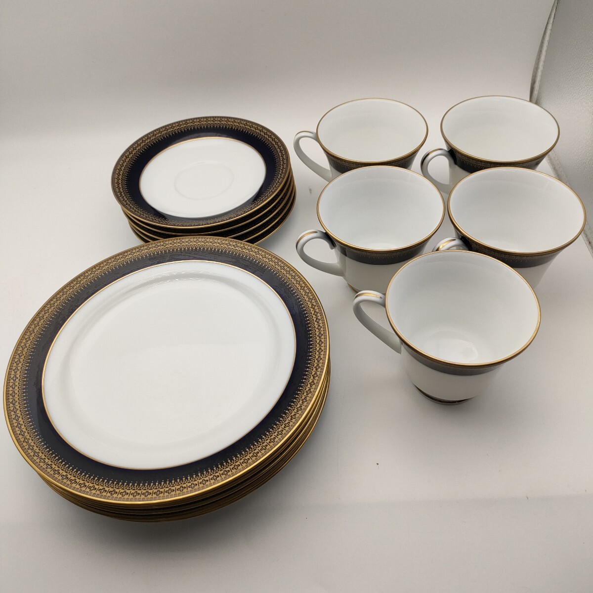 ★【美品】 Noritake カップ＆ソーサー5客セット+お皿5枚