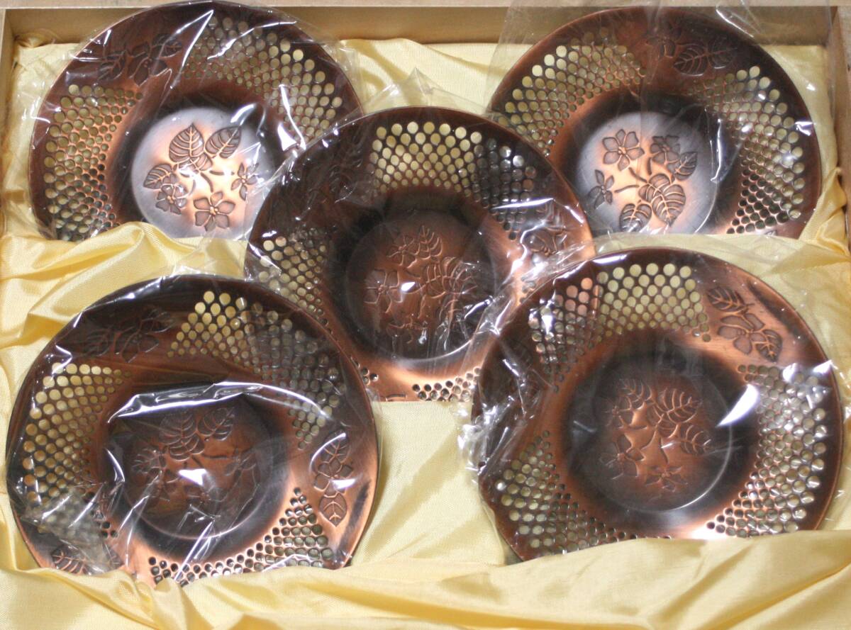 ★長期保管品　山茶花　純銅製　茶托揃　５客　直径１１．５ｃｍ位　現状品　木箱入★　