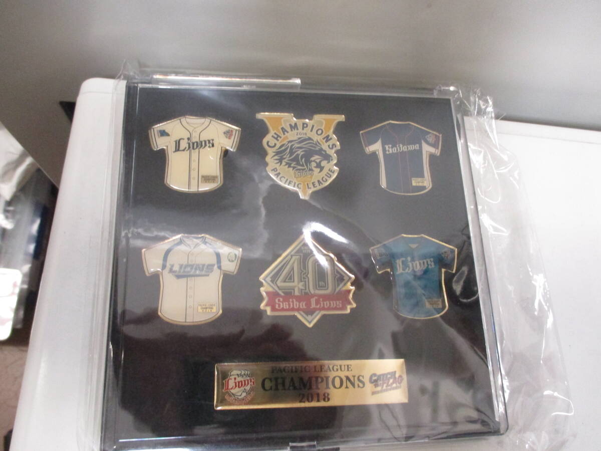 ★#42185 【長期保管品】埼玉西武ライオンズ 2018パ・リーグ優勝記念ピンズ7個セット ピンバッジ 公式グッズ