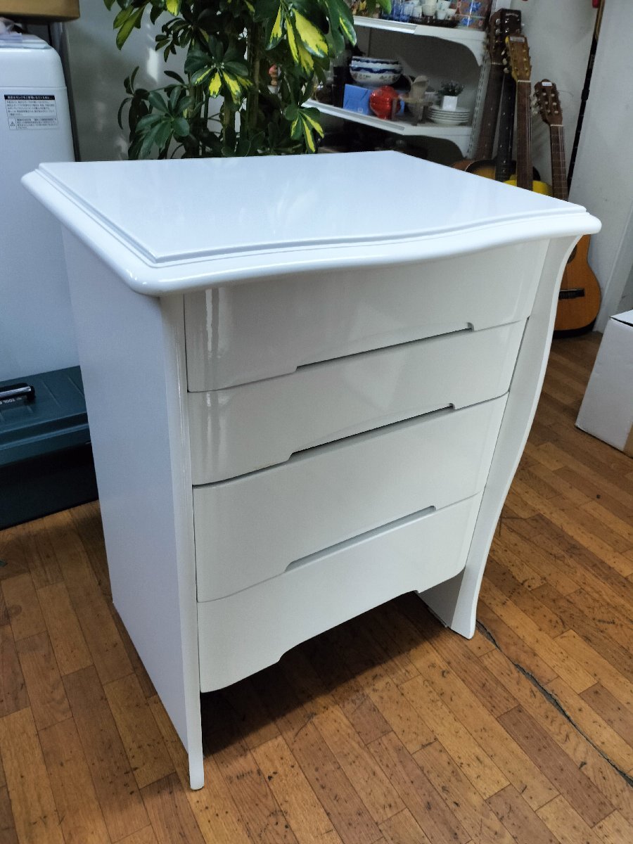 ★ローチェスト　サイドチェスト　４段　白　小樽より★