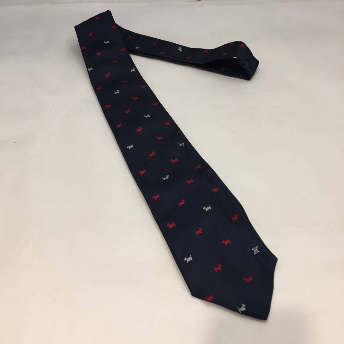 F110410◎⑦紺 犬 赤 白 CELINE セリーヌ ネクタイ シルク スペイン製◎