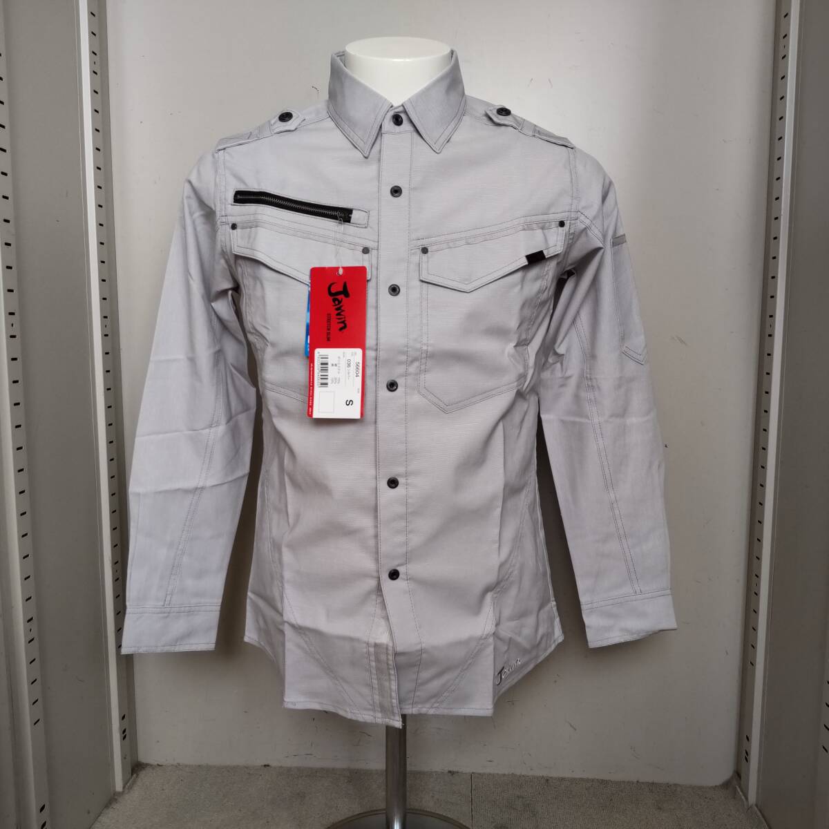 Y111914■(35)未使用 自重堂 Jawin 56604 春夏 ストレッチ長袖シャツ スナップボタン Sサイズ シルバー ワークシャツ 保管品■