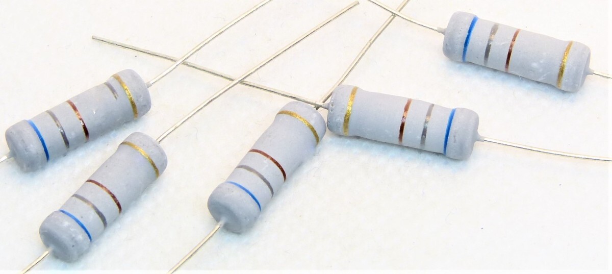 3w金属皮膜抵抗 680Ω 5本