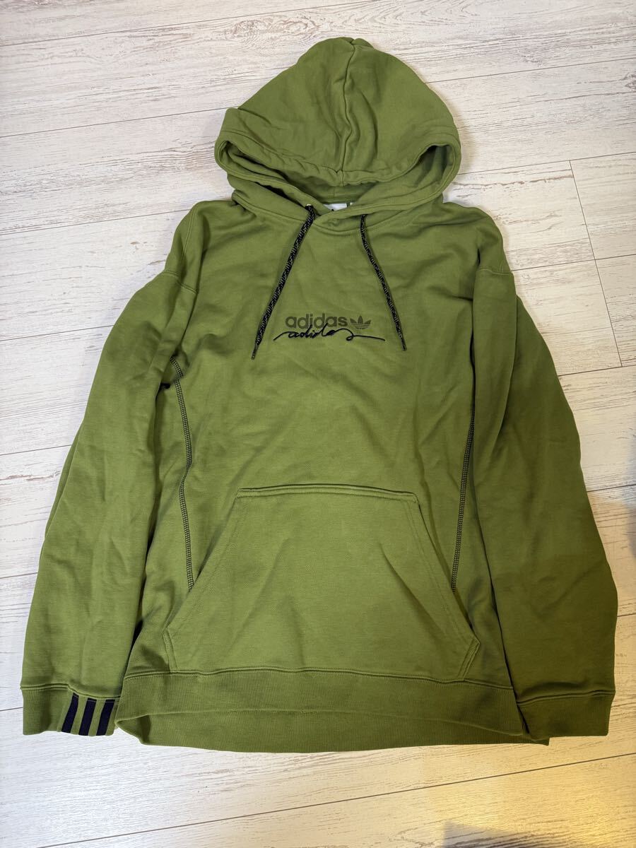 アディダス　ビッグシルエットパーカーsize2XLバスト幅63.5 丈71試着程度です
