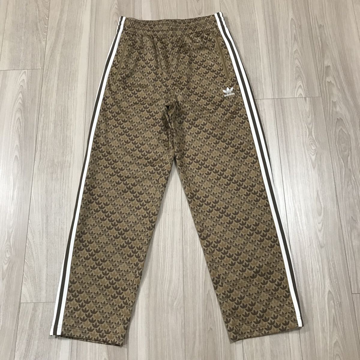 adidas Originals M FBIRD MONO TP EARTHSTRATA アディダス ファイヤーバード アースストレータ モノ トラック パンツ ジャージ モノグラム
