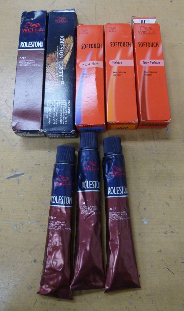 現状品 WELLA ウエラ 染毛剤 まとめ売り [X-258] 送料無料(北海道・沖縄・離島・佐川急便中継料金がかかる地域は除く)
