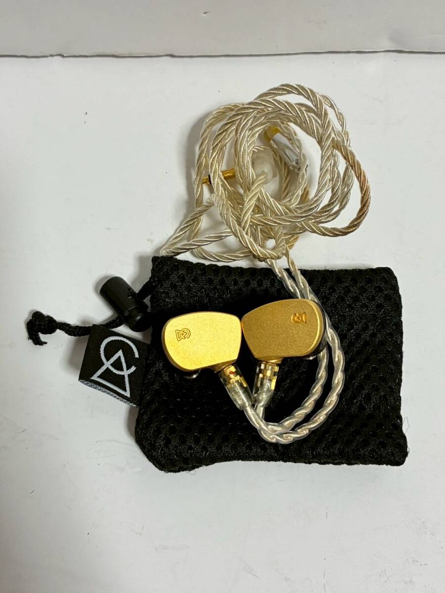 □ R003 □ 動作品 Campfire Audio SOLARIS イヤホン イヤフォン 金色 ゴールド ミニポーチ付 ハイエンドイヤホン ハイブリッド型