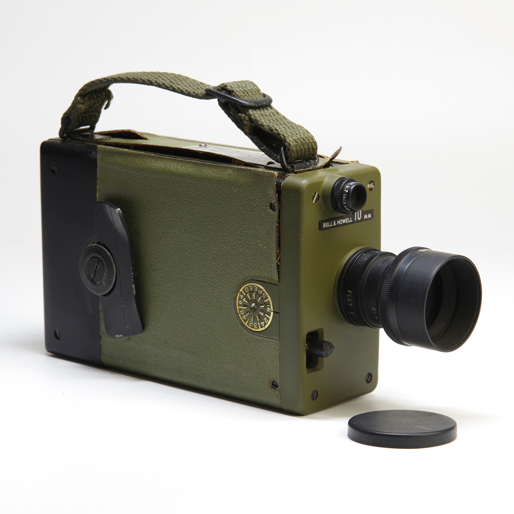 希少　ベル＆ハウエル　BELL & HOWELL 16mm KF-4 motion picture ケース KS-11 ジャンク　744