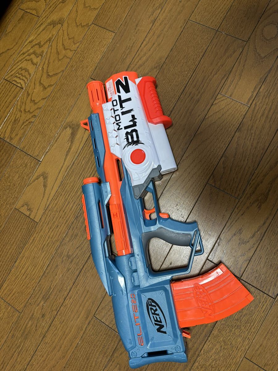 ハズブロ(HASBRO) ナーフ エリート 2.0 モトブリッツ CS-10 ブラスター、2種類の発射モード