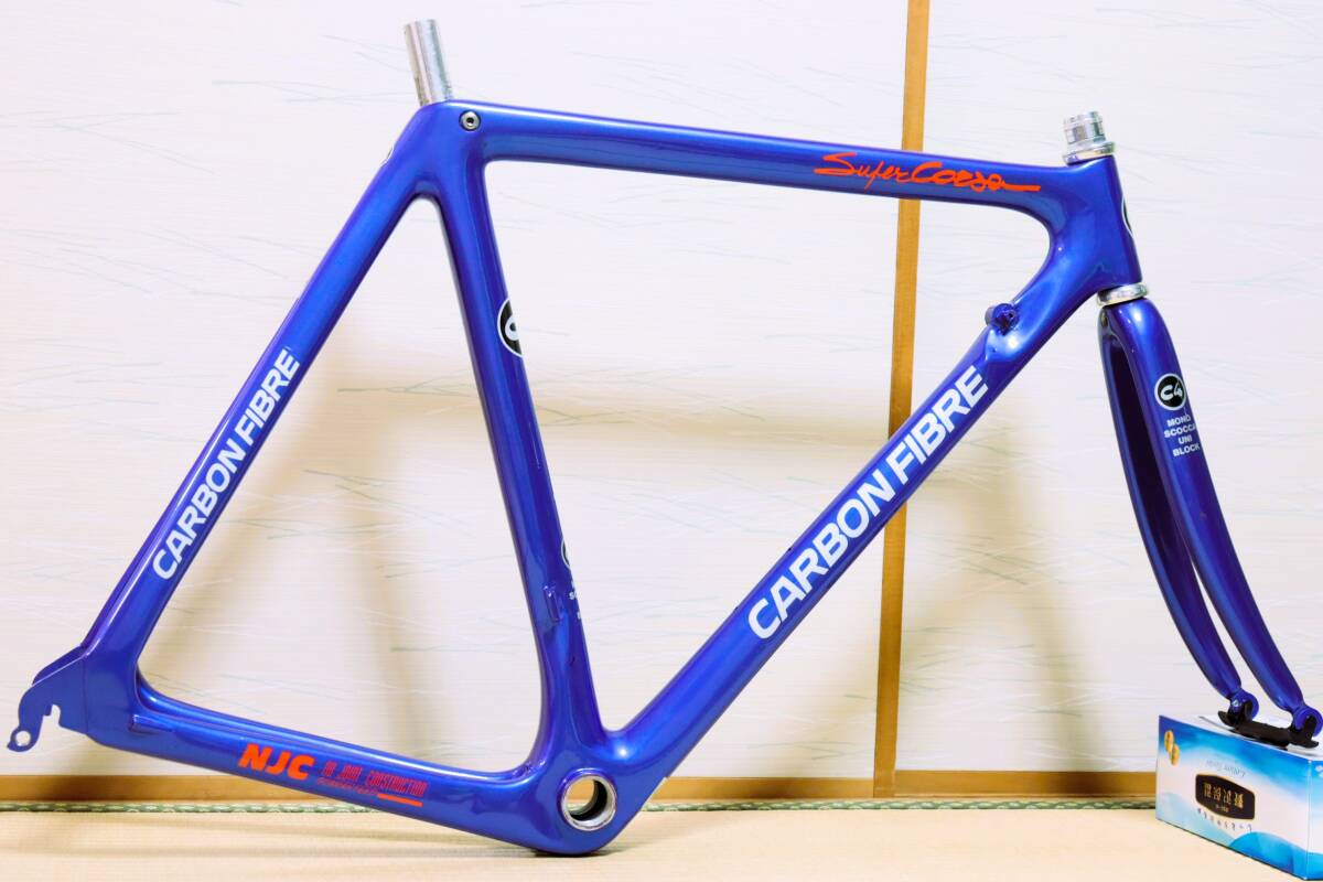 C4 SuperCorsa チ・クアトロ スーパーコルサ カーボンモノコック