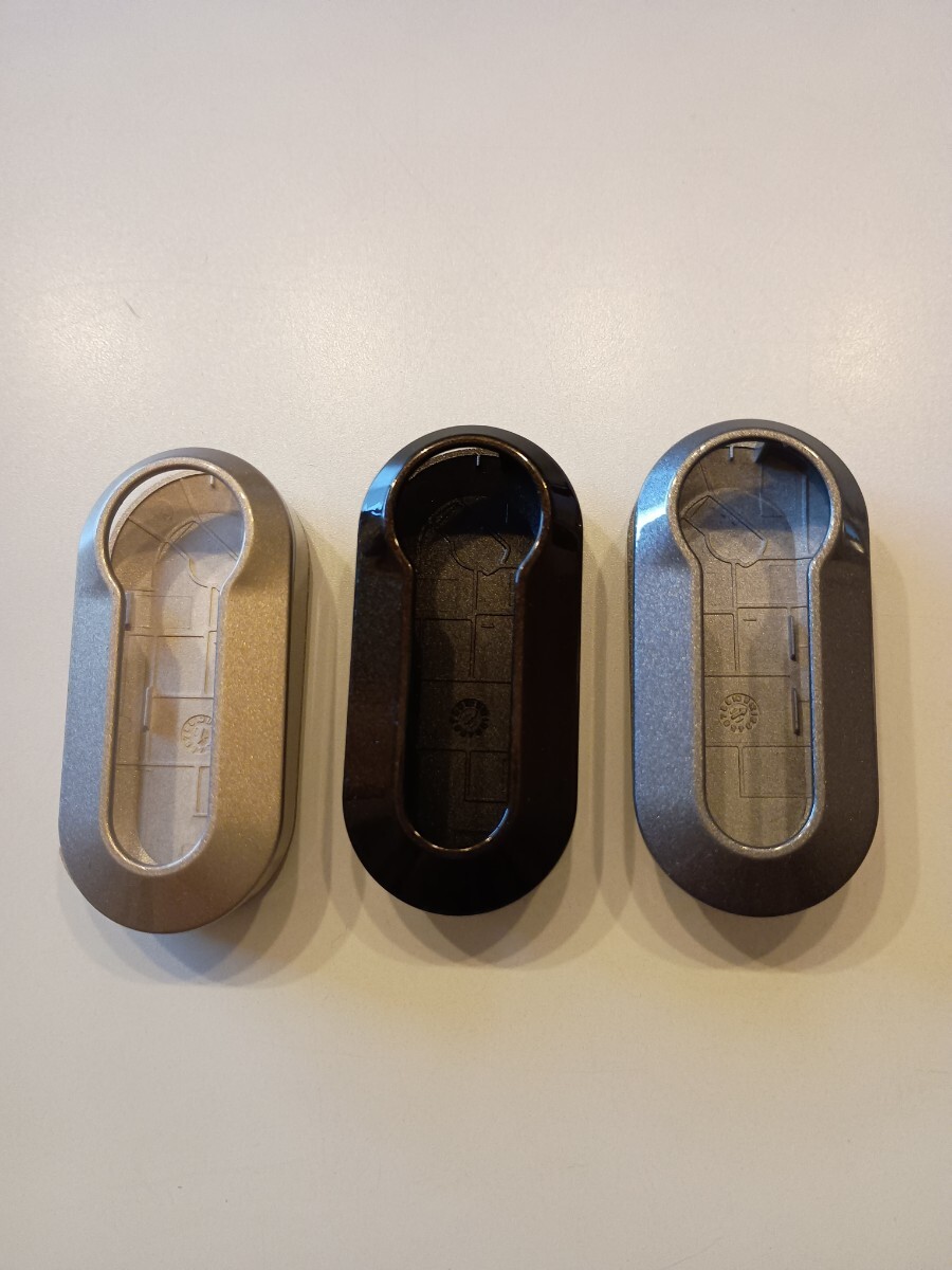 フィアット　ランチア　アルファ　　　　クライスラー系キーカバー