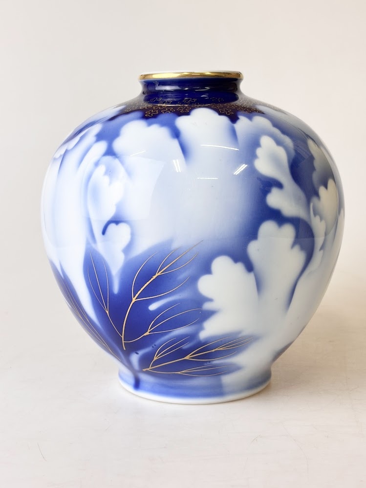深川製磁 花瓶 牡丹 金ミル紋 宮内庁御用達 花器 花入 花生 飾り壺 箱なし