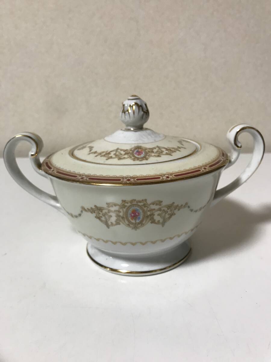 現状品　ノリタケ　Noritake シュガーボウル（蓋付き）　シュガーポット　日本製【6ー60112802】