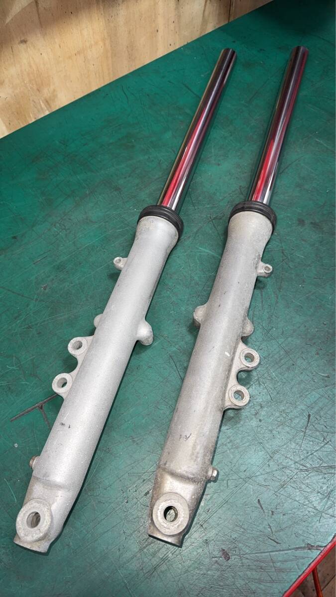 RZ250 ４L３ RZ350 ４U0 純正部品 フロントフォーク左右 当時モノ 予備ストックしてました 送料無料