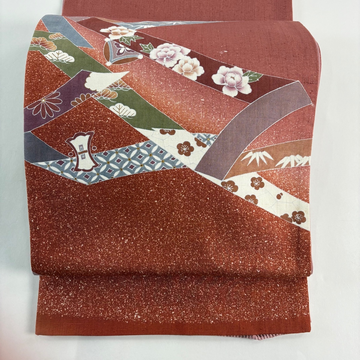 【在庫一掃】 【美品】 袋帯 秀品 落款 証紙 紬地 熨斗 松竹梅 金彩 ピンク お太鼓柄 正絹 【中古】