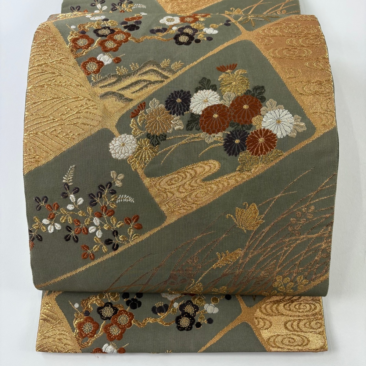 【在庫一掃】 袋帯 秀品 枝梅 菊 金糸 箔 鶯色 六通 正絹 【中古】