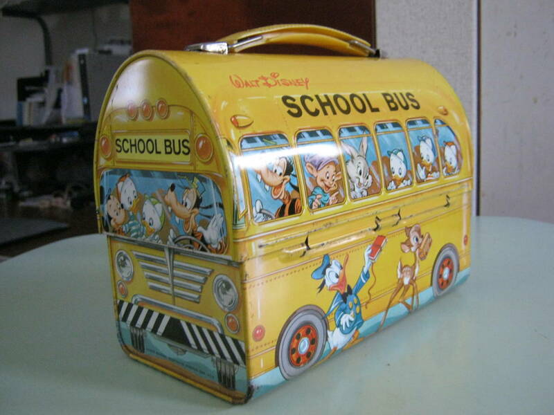 アラジン【ウォルトディズニー　スクールバス　メタル　ランチボックス（ドーム型・金属製・弁当箱）1960年代
