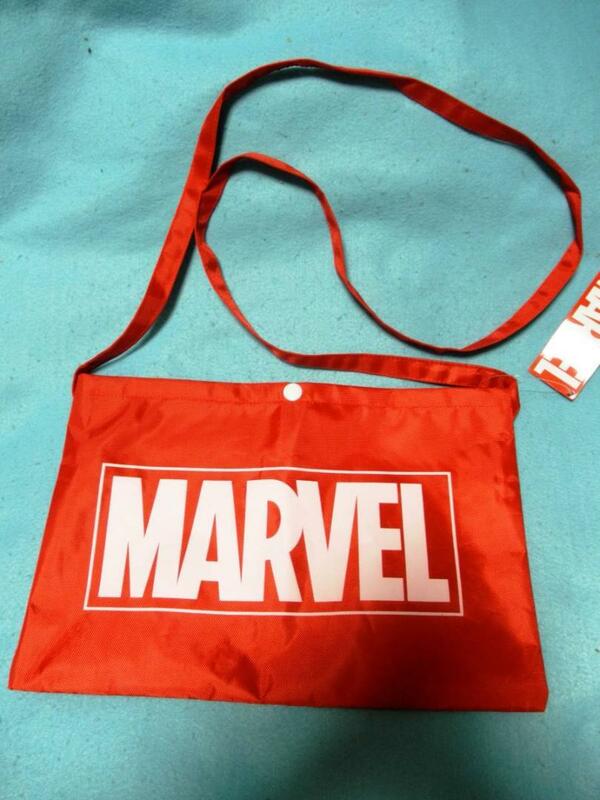 MARVEL サコッシュ レッド ショルダーバッグ ★新品